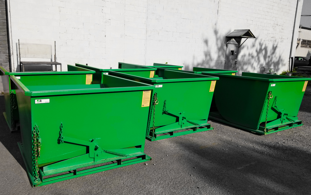 Self dumping hoppers made in Ontario